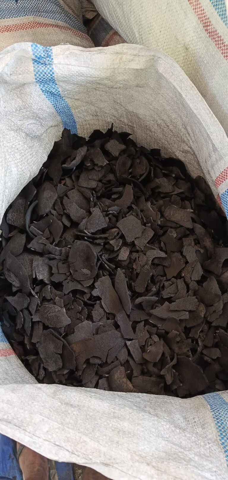 فحم صناعي جوز الهند